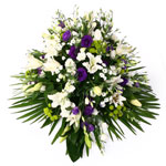 Biało-fioletowa wiązanka pogrzebowa