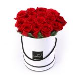Flowerbox z czerwonymi różami